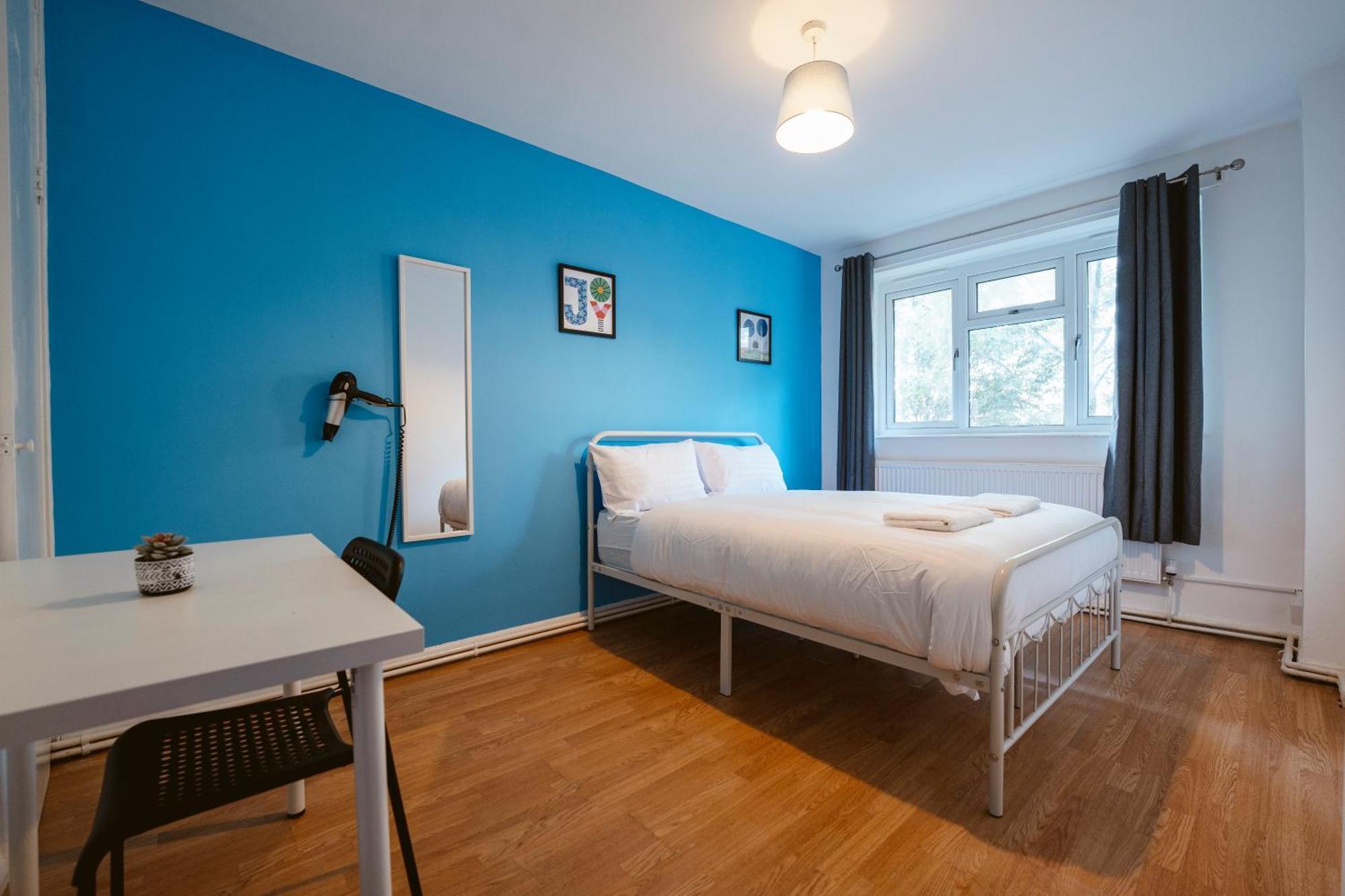 Deptford Bridge Double Rooms London Exterior photo