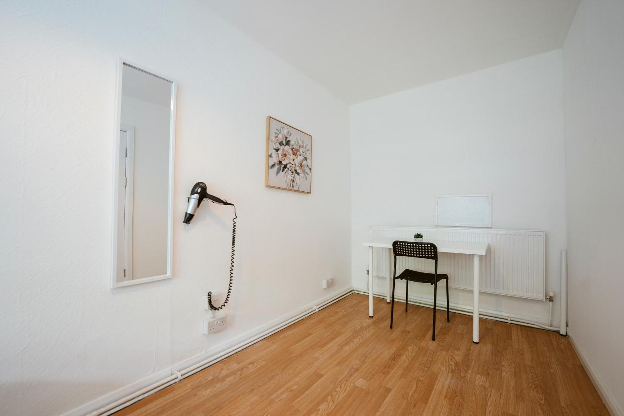 Deptford Bridge Double Rooms London Exterior photo