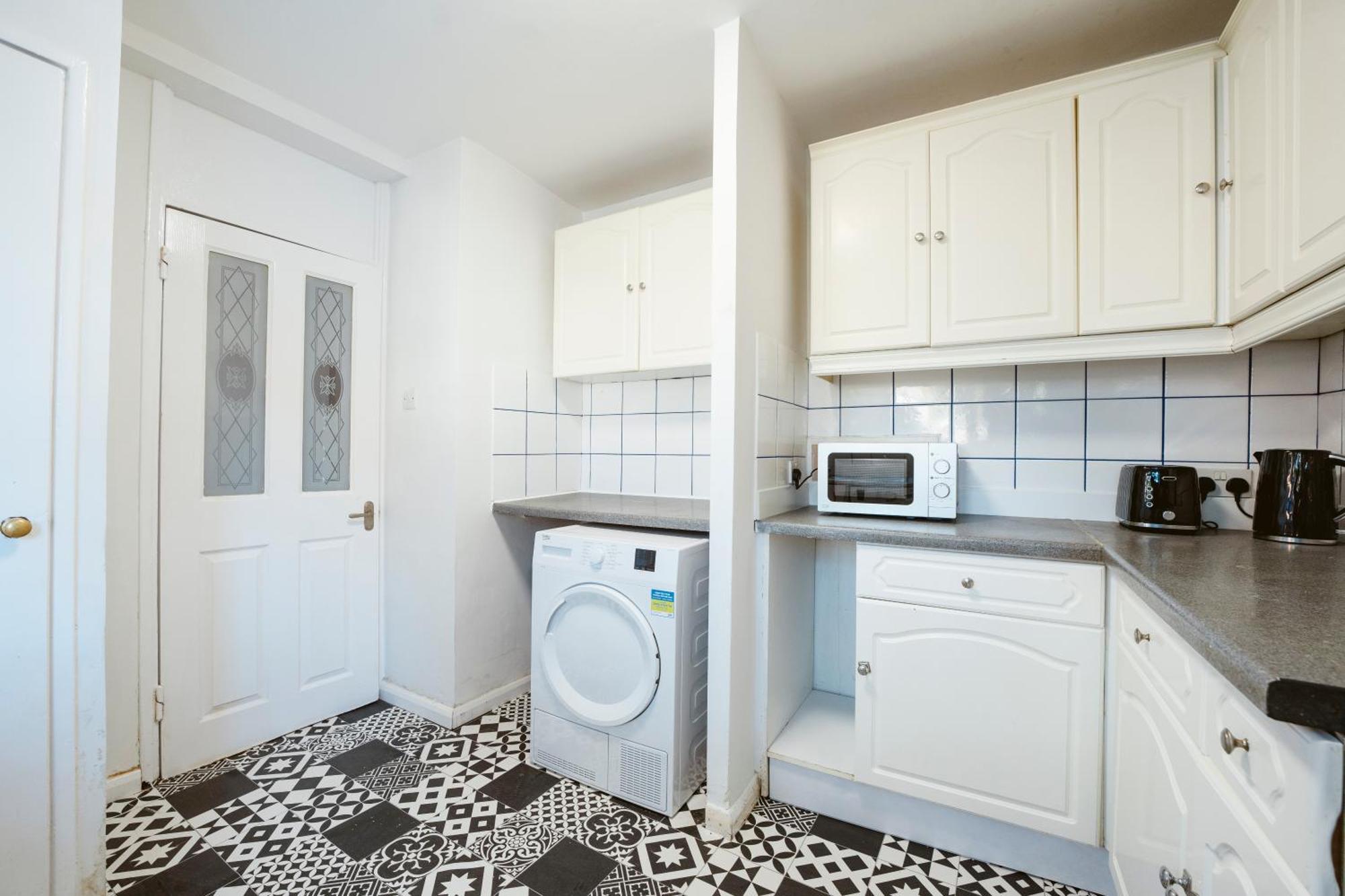 Deptford Bridge Double Rooms London Exterior photo